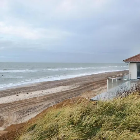 Awesome In Frostrup With House Sea View Lild Strand